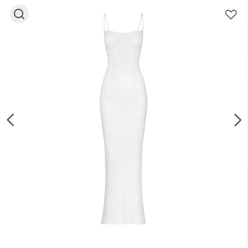 SKIMS  ULTRA FINE LACE
CAMI LONG DRESS